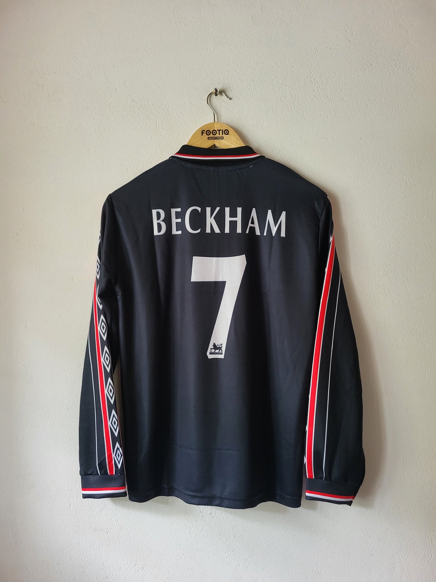 BECKHAM MAN UNITED AWAY KIT 1998-99 COLLAR ZIP FULL SLEEVE SUBLIMATION