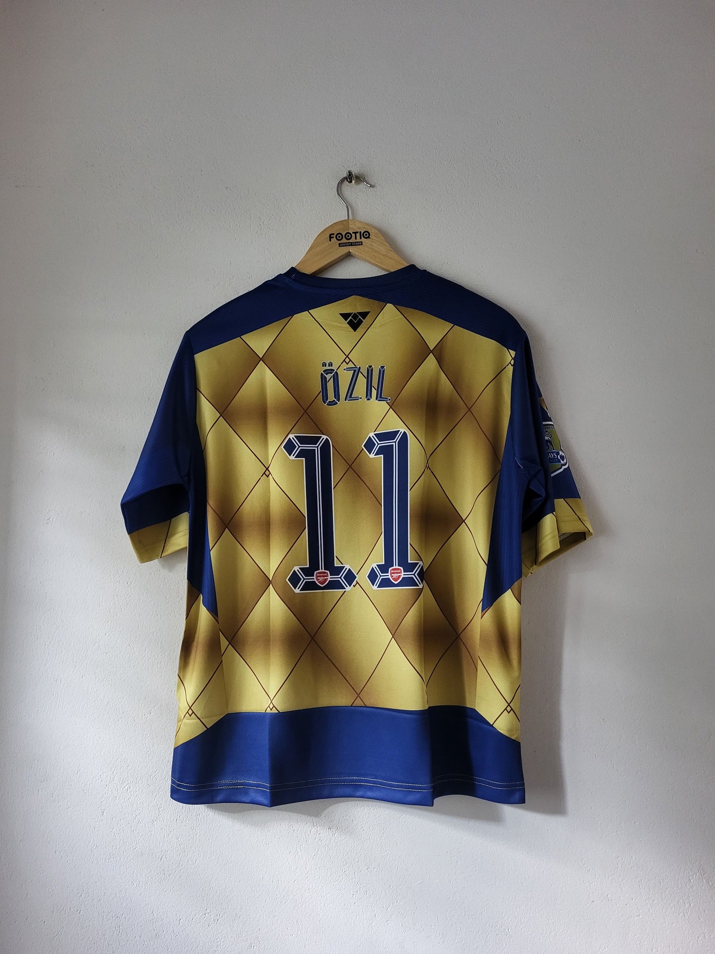 OZIL ARSENAL AWAY KIT 2015-16 FIVE SLEEVE SUBLIMATION