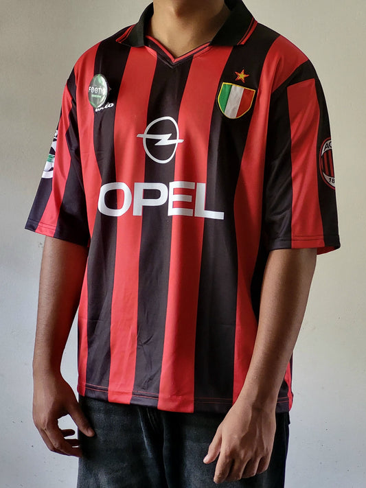 Baggio Ac Milan Home Kit 1996-97 Collar Five Sleeve Premium Embroidery, Ac milan black and red colour jersey, most selling Jersey, trending jersey, oversized, Jersey fits