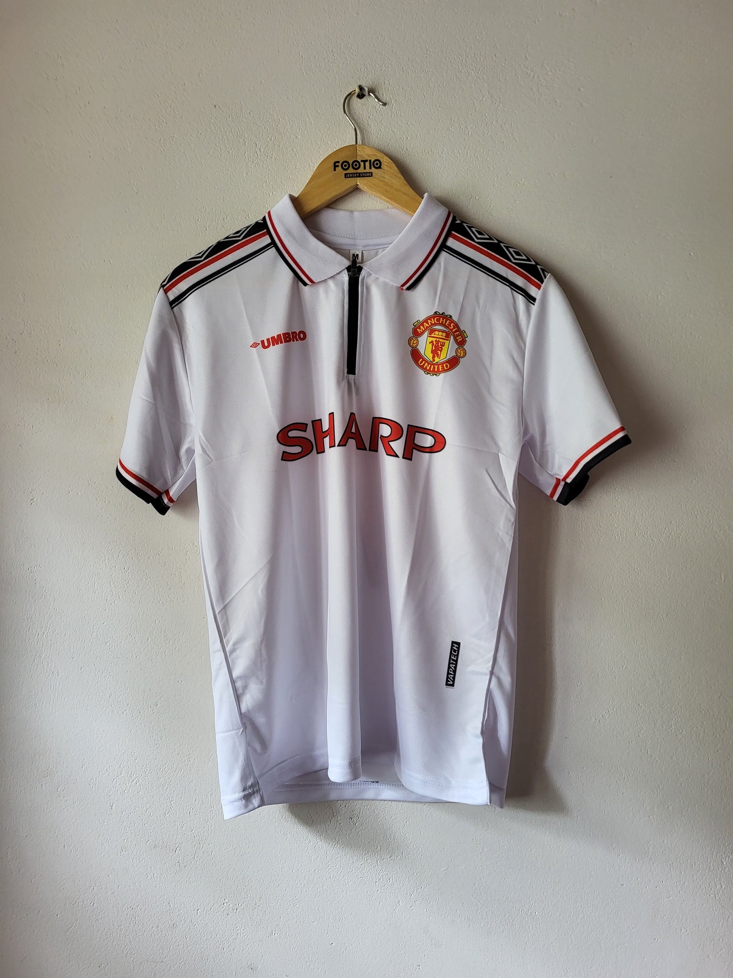BECKHAM MAN UNITED AWAY KIT 1998-99 COLLAR ZIP SUBLIMATION