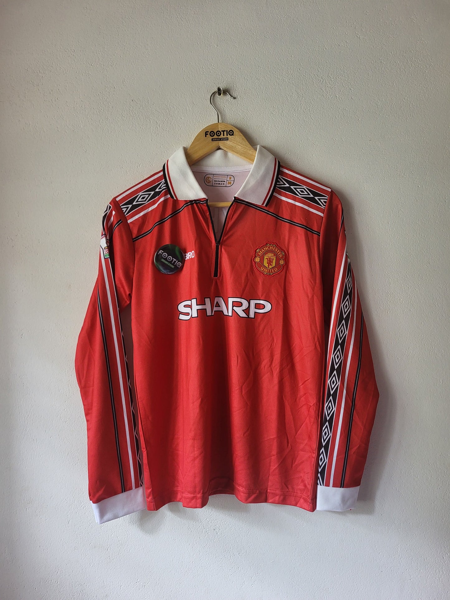 BECKHAM MAN UNITED HOME KIT 1998-99 COLLAR ZIP FULL SLEEVE PREMIUM EMBROIDERY