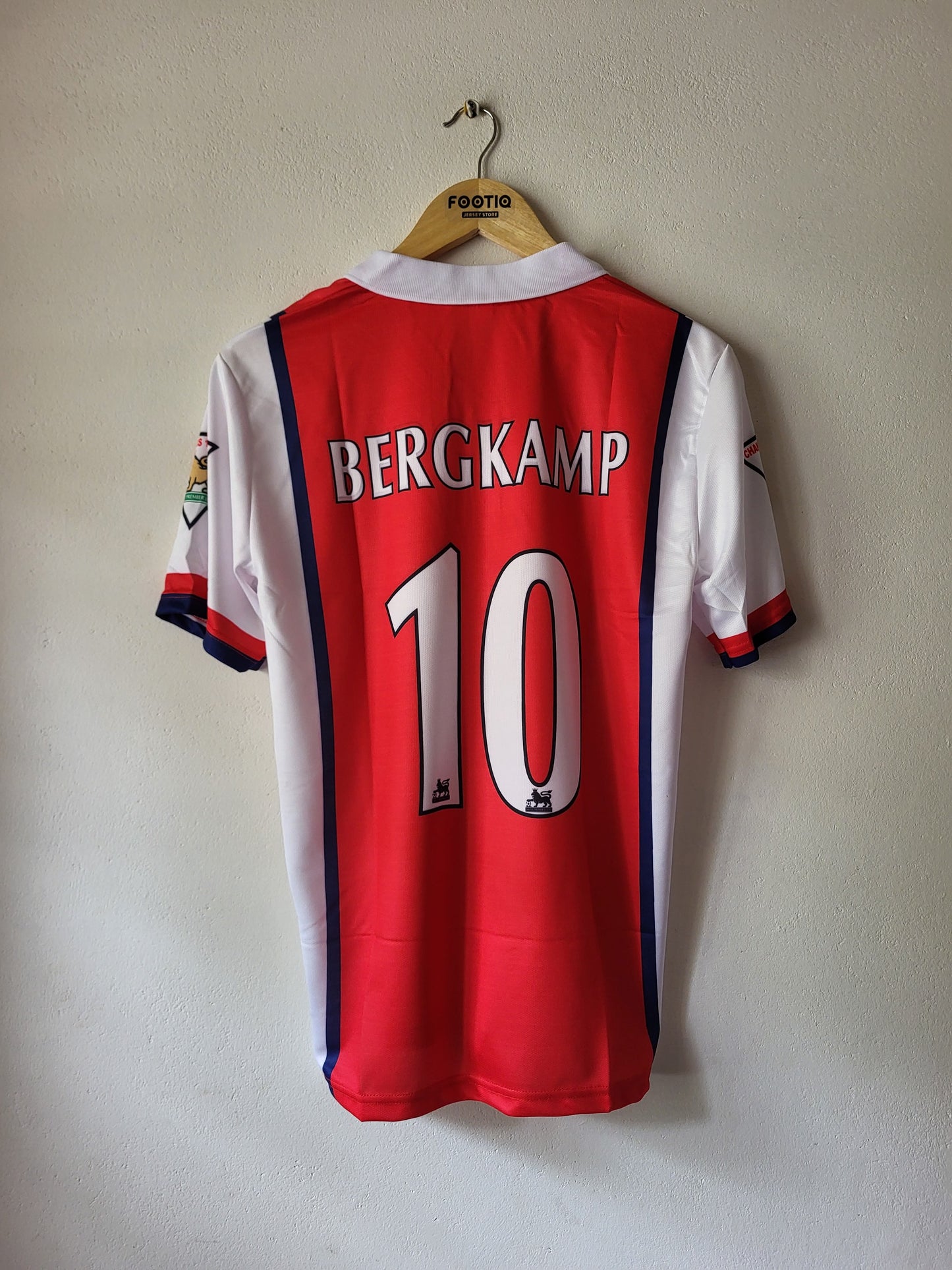 BERGKAMP ARSENAL HOME KIT 1998-99 COLLAR SUBLIMATION