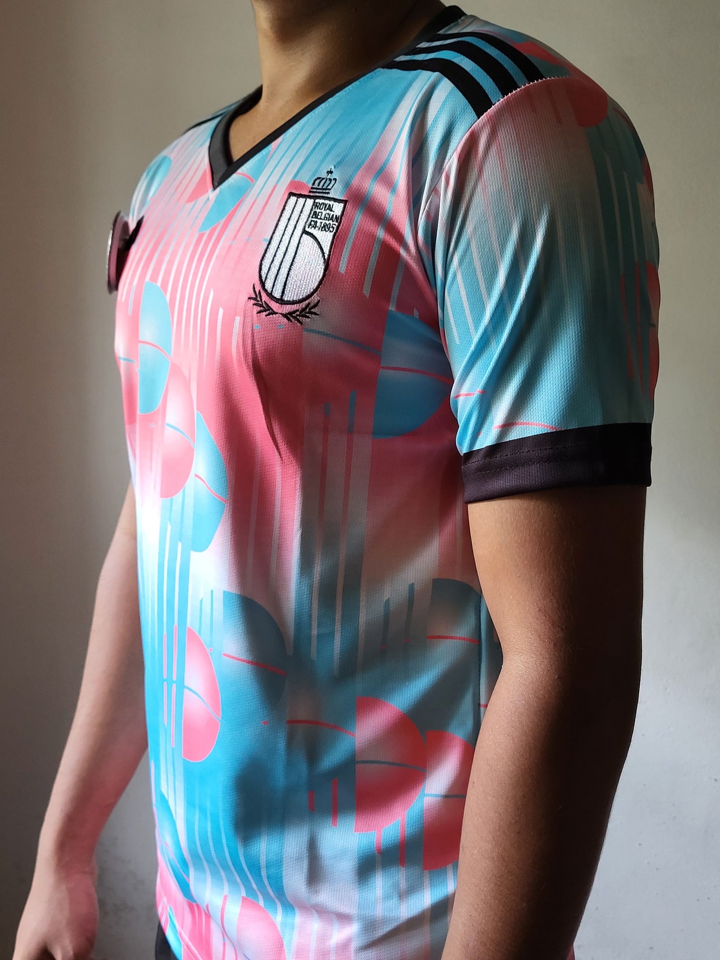K De Bruyne  Belgium Away Jersey 2026 V Neck Premium Embroidery, Pink And White Colour
