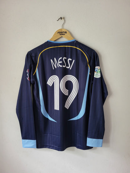 MESSI ARGENTINA AWAY KIT 2006 PREMIUM FULL SLEEVE EMBROIDERY