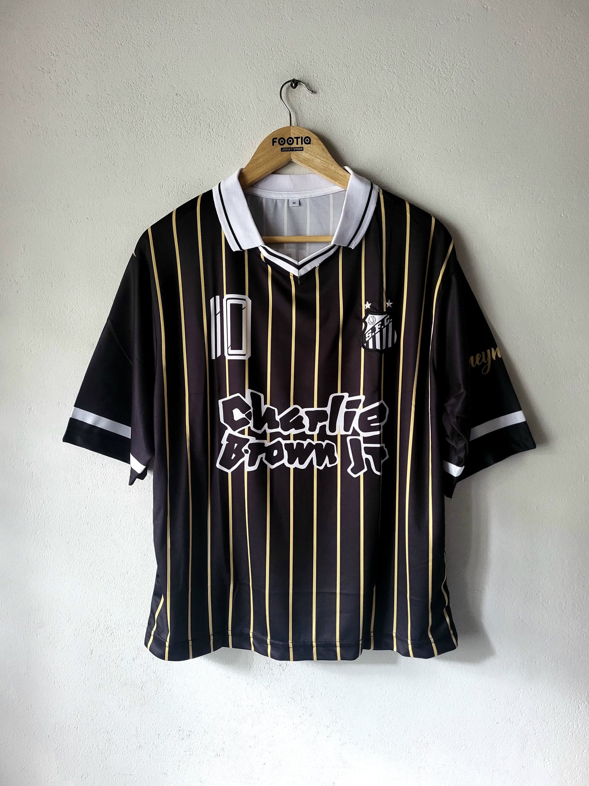 NEYMAR JR SANTOS FC CHARLIE BROWN JR  SPECIAL EDITION COLLAR PREMIUM EMBROIDERY, Neymar black five sleeve, Neymar Santos black jersey, Most selling Jersey, Neymar oversized jersey, legends, retro