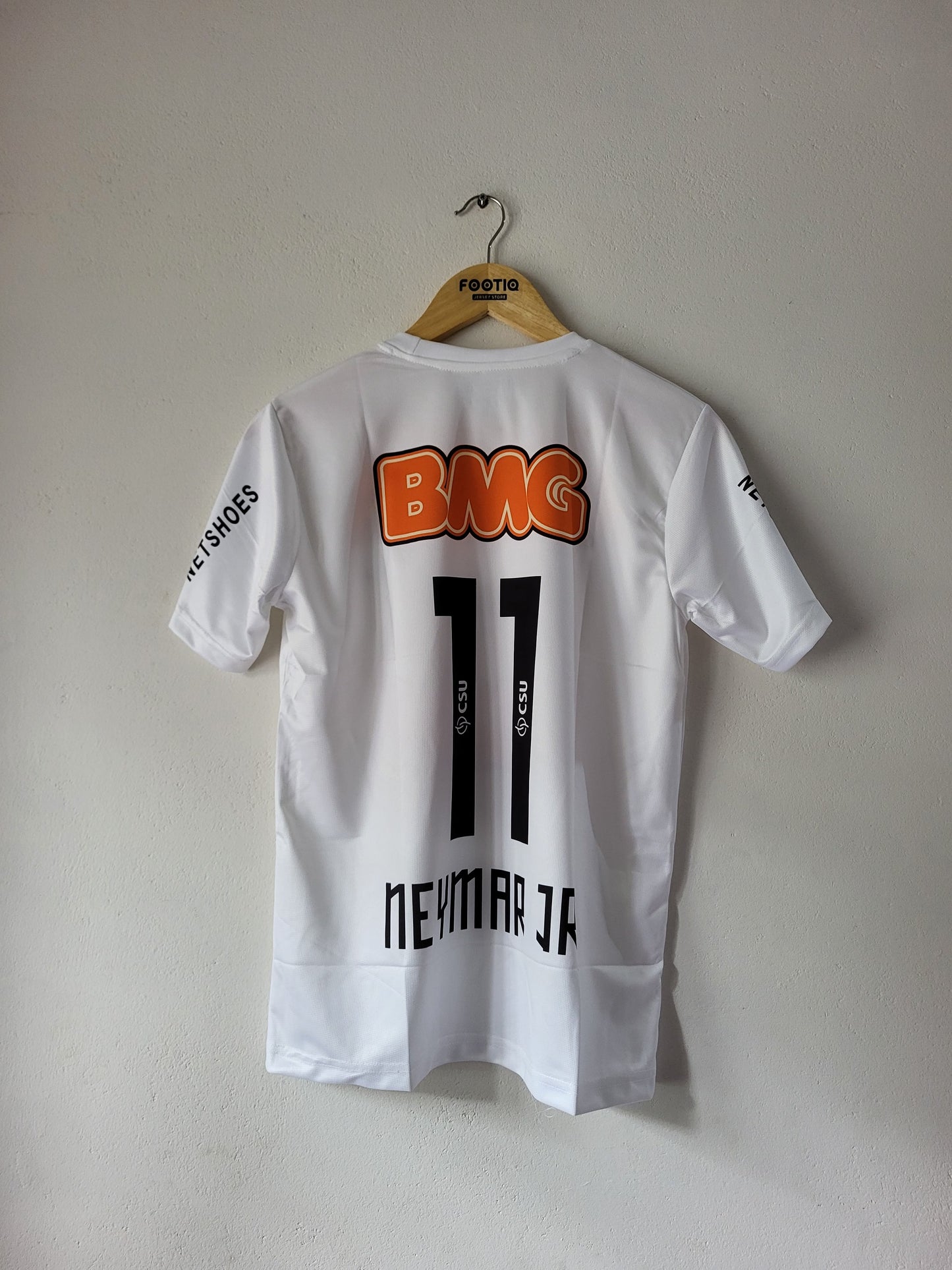 NEYMAR JR SANTOS HOME KIT 2011-12 PREMIUM EMBROIDERY