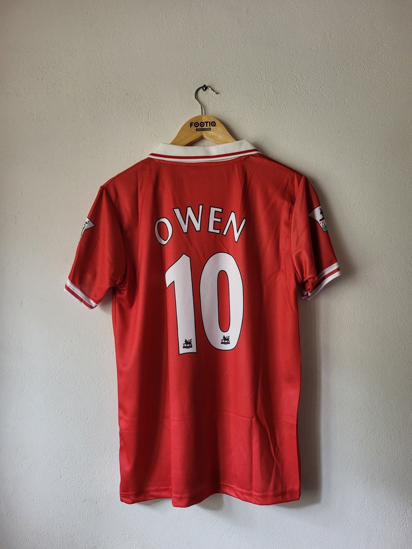 OWEN LIVERPOOL HOME KIT 1996-97 COLLAR PREMIUM EMBROIDERY