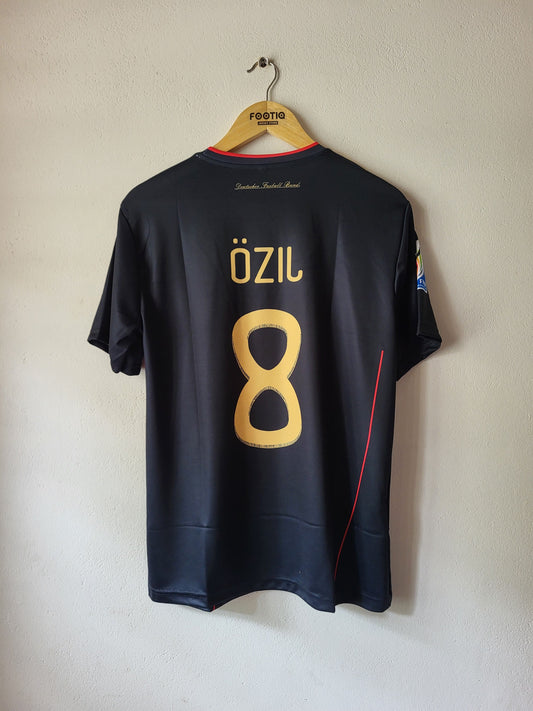 OZIL GERMANY AWAY KIT 2010 SUBLIMATION