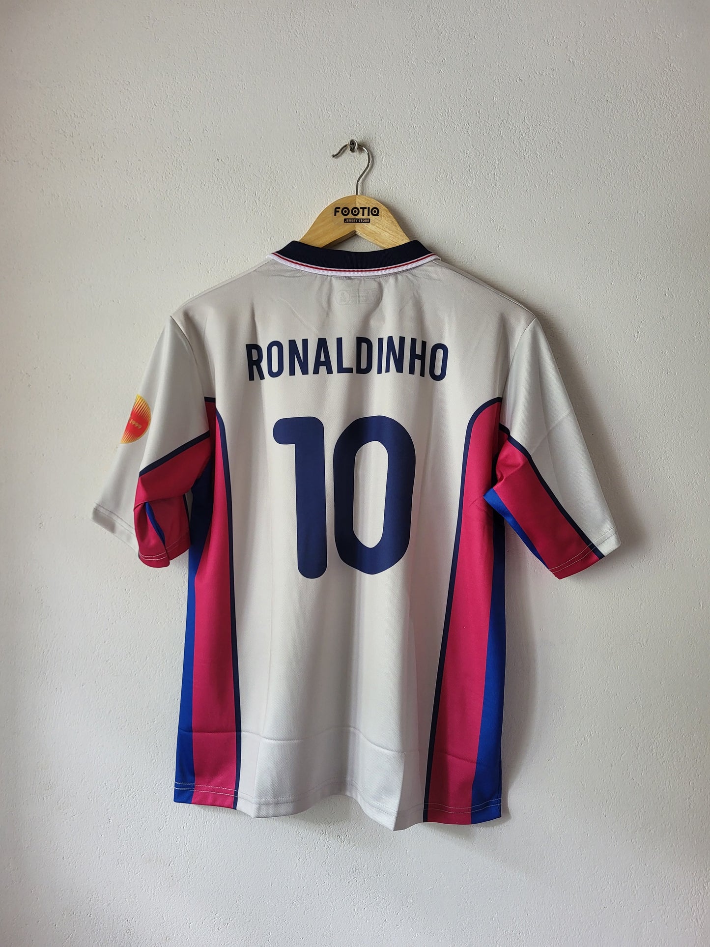 RONALDINHO BARCELONA AWAY KIT 1998-99 COLLAR FIVE SLEEVE SUBLIMATION