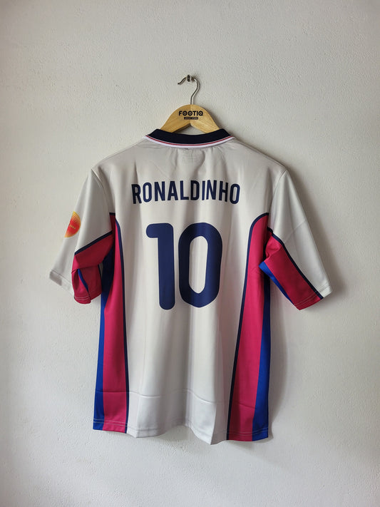 RONALDINHO BARCELONA AWAY KIT 1998-99 COLLAR FIVE SLEEVE SUBLIMATION