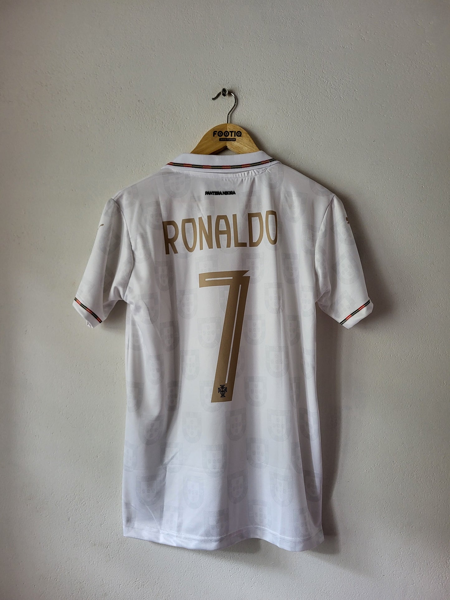 RONALDO PORTUGAL WHITE SPECIAL EDITION COLLAR PREMIUM EMBROIDERY