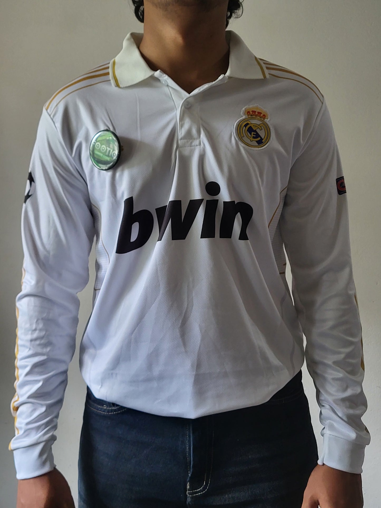 RONALDO REAL MADRID 2011-12 HOME KIT COLLAR FULL SLEEVE PREMIUM EMBROIDERY