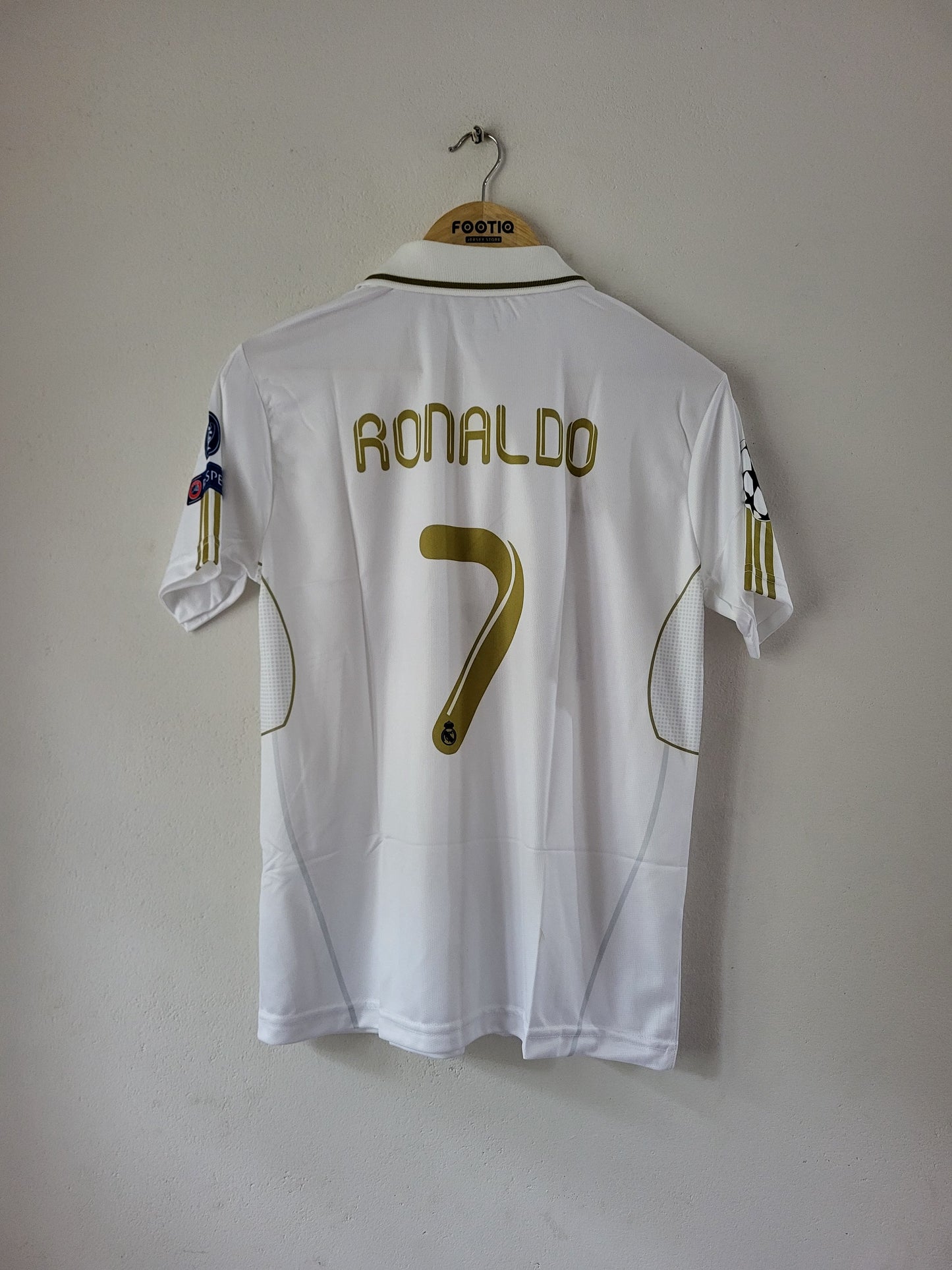 RONALDO REAL MADRID HOME KIT 2011-12 COLLAR PREMIUM EMBROIDERY