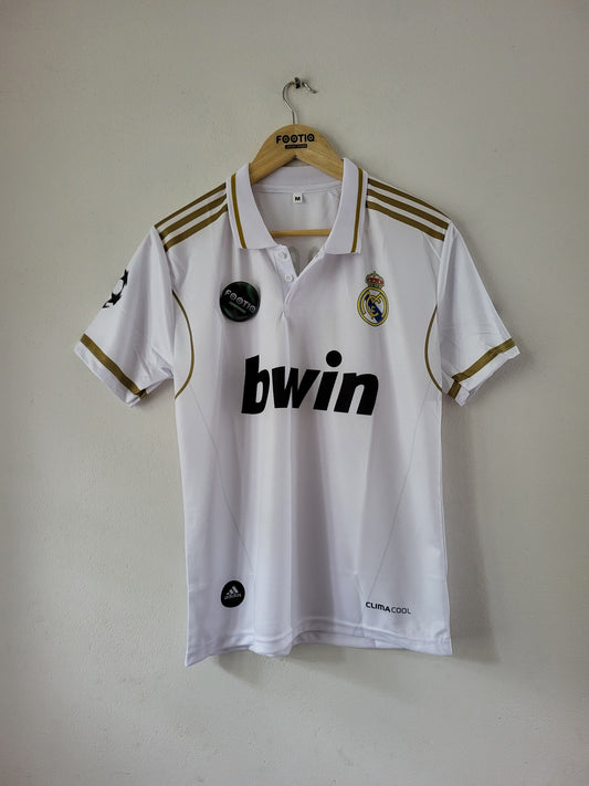 S RAMOS REAL MADRID HOME KIT 2011-12 COLLAR SUBLIMATION