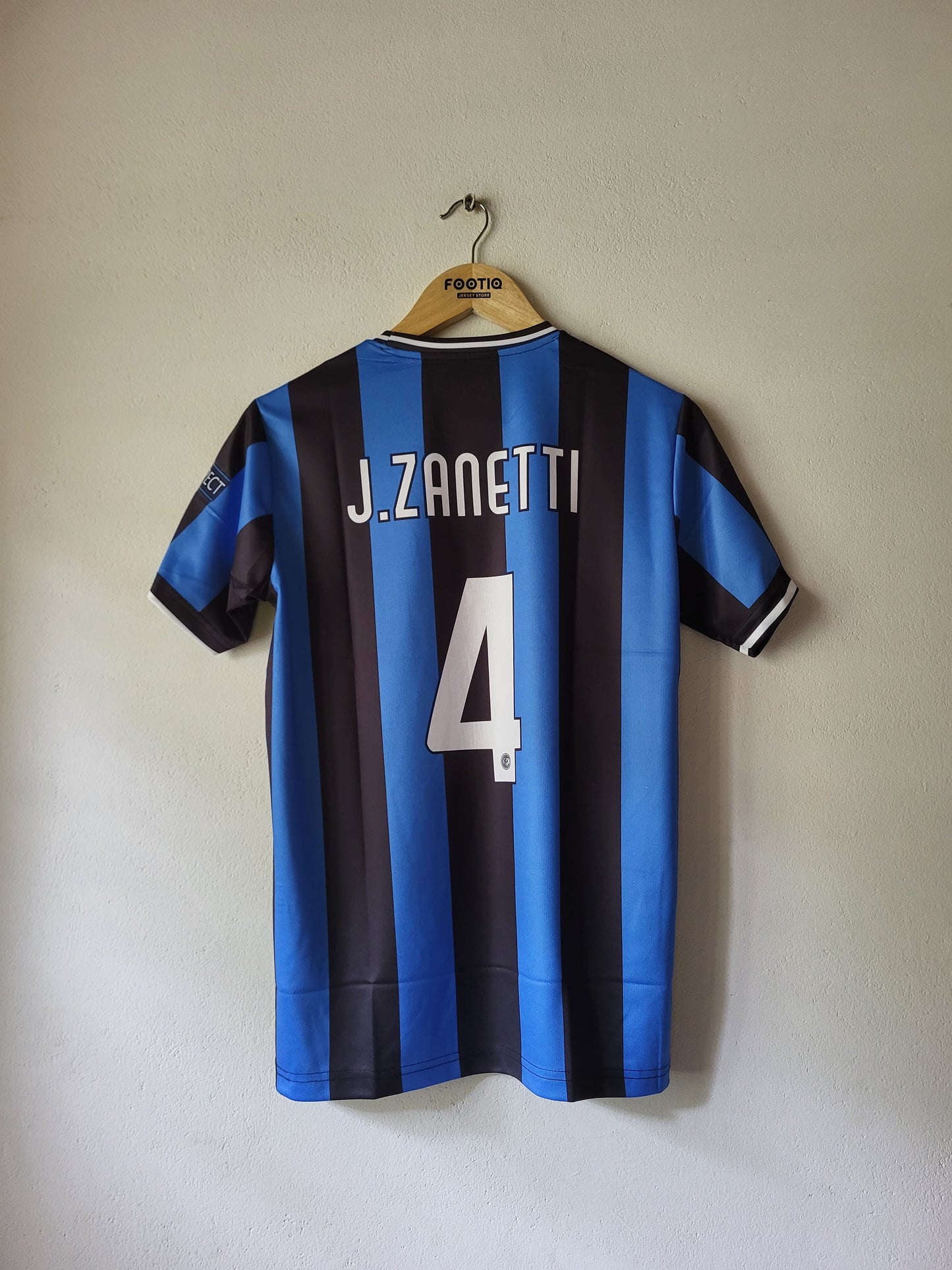 ZANETTI INTER MILAN HOME KIT 2009-10 PREMIUM EMBROIDERY